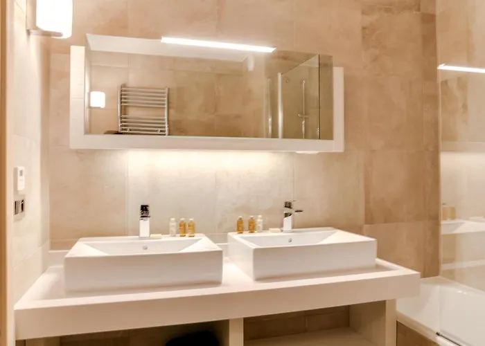 T5 Contemporain 8p Avec Parking Et Wifi - Fr-1-562-13 Apartmán